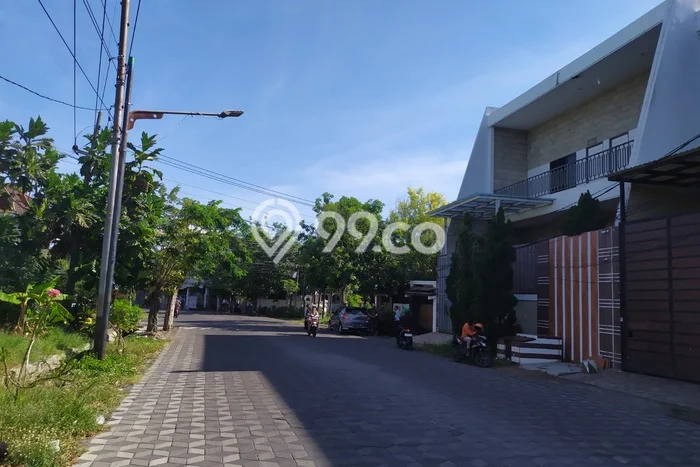 Hunian Nyaman Asri 3 KT Siap Huni di Kutisari Surabaya Hunian Nyaman Asri 3 KT Siap Huni di Kutisari Surabaya