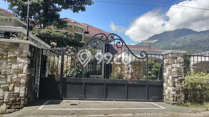 Dijual Rumah Premium dengan Fasilitas Sekitar Lengkap di Prigen, Pasuruan Dijual Rumah Premium dengan Fasilitas Sekitar Lengkap di Prigen, Pasuruan
