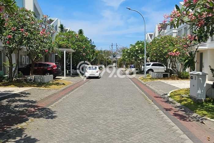 Rumah Strategis Modern Lb 72m2 di Tandes, Surabaya Rumah Strategis Modern Lb 72m2 di Tandes, Surabaya