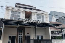 Jual Rumah Eksklusif 4 KT di Ketintang, Surabaya Jual Rumah Eksklusif 4 KT di Ketintang, Surabaya