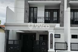 Hunian Mewah LB 165m2 Siap Pakai Desain Elegan di Keputih, Surabaya Hunian Mewah LB 165m2 Siap Pakai Desain Elegan di Keputih, Surabaya
