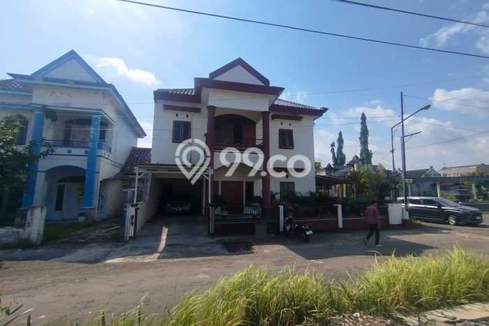 Dijual Rumah 2 Kamar Lokasi Ideal Nyaman dan Strategis di Patrang Dijual Rumah 2 Kamar Lokasi Ideal Nyaman dan Strategis di Patrang