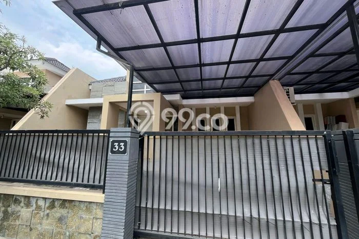 Disewakan! Rumah 4 Kamar Tidur &
2 Kamar Mandi di Pondok Tjandra, Sidoarjo Disewakan! Rumah 4 Kamar Tidur &
2 Kamar Mandi di Pondok Tjandra, Sidoarjo