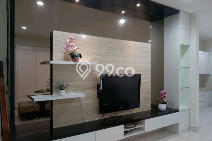 Rumah sewa siap pakai 5 Kamar Tidur di BSD City, Tangerang Rumah sewa siap pakai 5 Kamar Tidur di BSD City, Tangerang