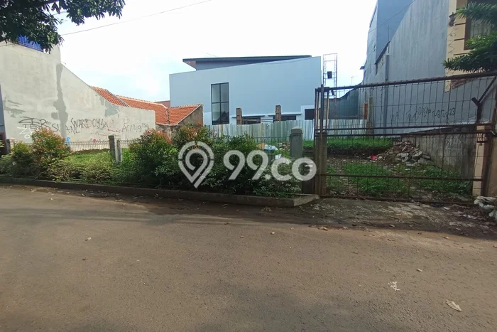 Tanah Dijual Lokasi Strategis di Jakarta Timur dengan Luas 215m2 Tanah Dijual Lokasi Strategis di Jakarta Timur dengan Luas 215m2