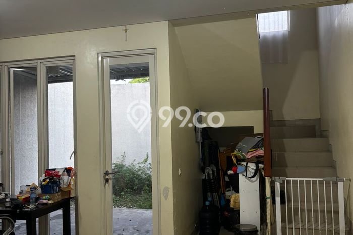 Dijual Rumah Eksklusif 2 KT di Citraland, Surabaya Dijual Rumah Eksklusif 2 KT di Citraland, Surabaya