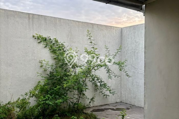 Dijual Rumah Eksklusif 2 KT di Citraland, Surabaya Dijual Rumah Eksklusif 2 KT di Citraland, Surabaya
