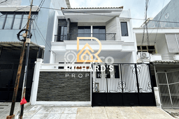 Dijual Rumah Luas Elegan Dengan View Cantik di Muara Karang, Jakarta Utara Dijual Rumah Luas Elegan Dengan View Cantik di Muara Karang, Jakarta Utara