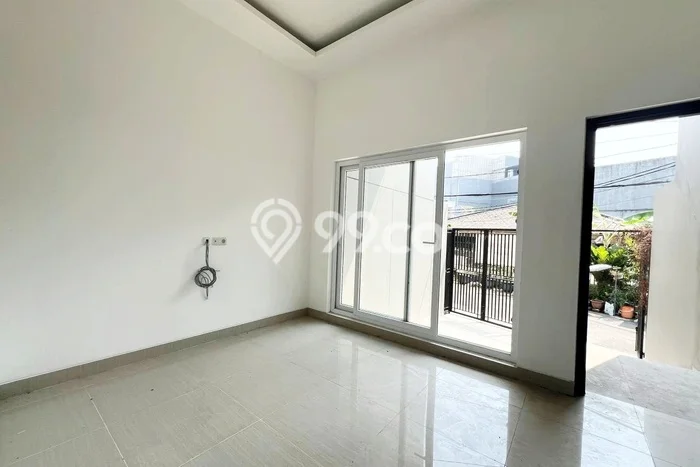 Dijual Rumah Eksklusif 3 KT di Muara Karang, Jakarta Utara Dijual Rumah Eksklusif 3 KT di Muara Karang, Jakarta Utara
