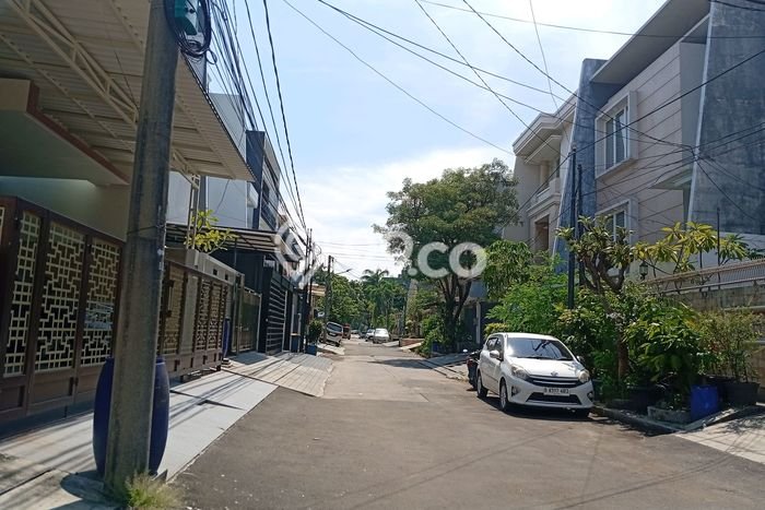 Rumah Elit Modern Tanpa Renovasi di Muara Karang Jakarta Utara Rumah Elit Modern Tanpa Renovasi di Muara Karang Jakarta Utara