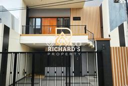 Rumah Elit Modern Siap Huni di Muara Karang Jakarta Utara Rumah Elit Modern Siap Huni di Muara Karang Jakarta Utara