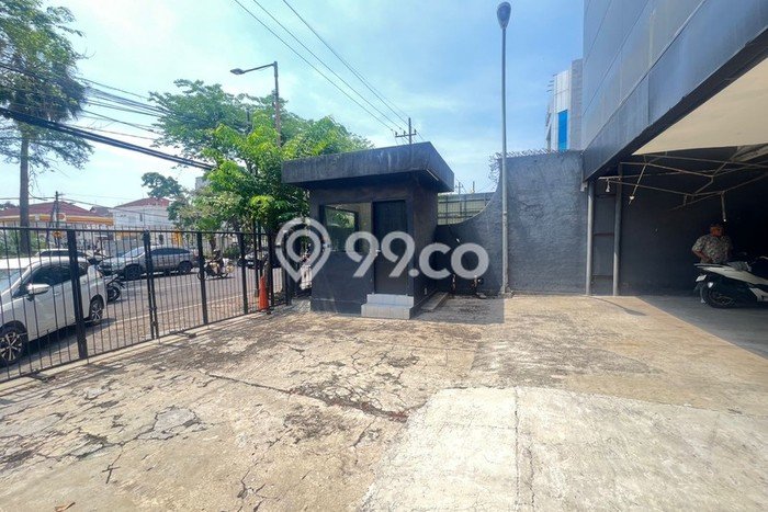 Kantor Dijual di Prime Area Surabaya Luas 800m2 Kantor Dijual di Prime Area Surabaya Luas 800m2