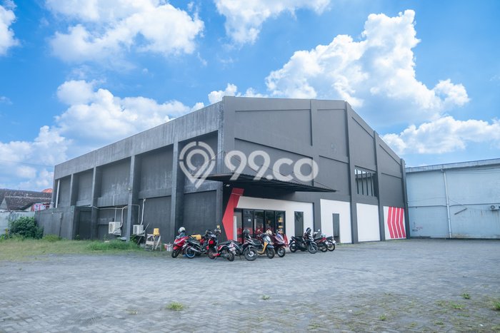 Komersial Disewakan Cepat di Banjarsari Surakarta LB 1027m2 Komersial Disewakan Cepat di Banjarsari Surakarta LB 1027m2