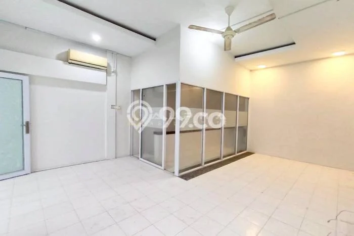 Unit Ruko Tersedia di Batam Centre Spesifikasi LB 180m2 Unit Ruko Tersedia di Batam Centre Spesifikasi LB 180m2
