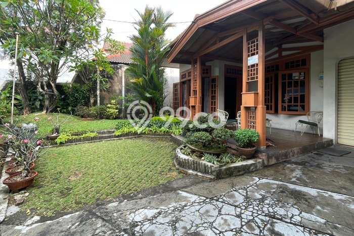 For Sale! Luxury House LT 364m2 Desain Modern di Pejaten For Sale! Luxury House LT 364m2 Desain Modern di Pejaten