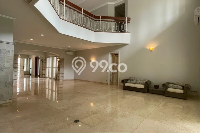 Rumah Modern Disewakan di Menteng Jakarta Pusat Area Sangat Strategis Rumah Modern Disewakan di Menteng Jakarta Pusat Area Sangat Strategis