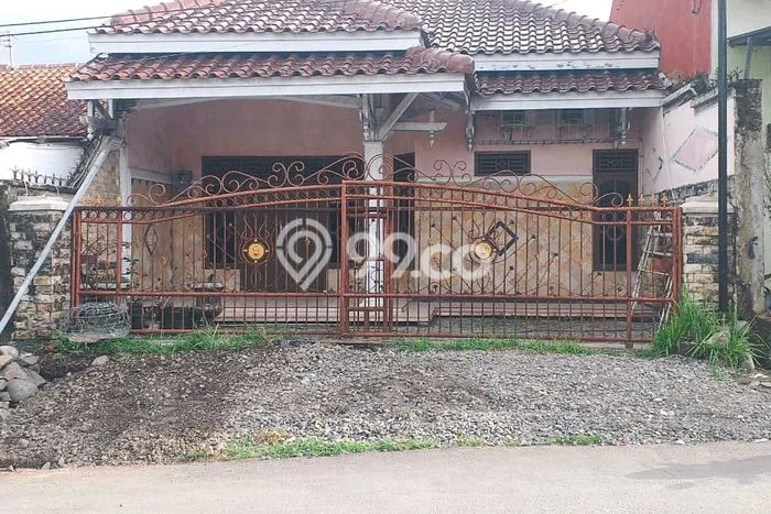 Jual Rumah Bagus Siap Huni LB 130m2 di Slawi, Tegal Jual Rumah Bagus Siap Huni LB 130m2 di Slawi, Tegal