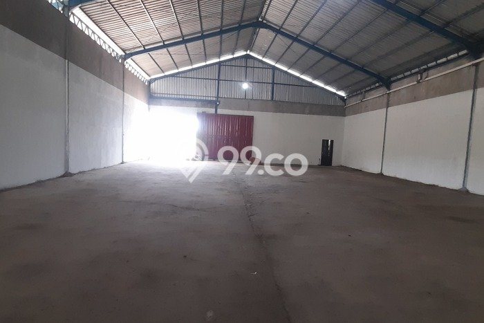 Gudang untuk disewa di Adiwerna punya LT 1700m2 & LB 600m2 harga sewa kompetitif Gudang untuk disewa di Adiwerna punya LT 1700m2 & LB 600m2 harga sewa kompetitif
