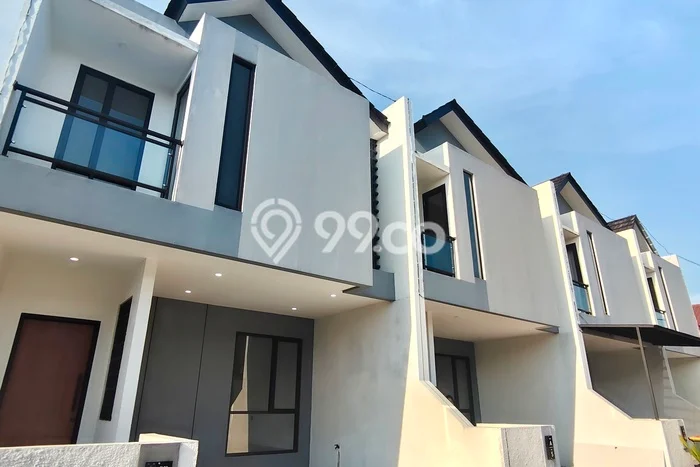 For Sale Hunian Rumah Nyaman 3 Kamar di Galaxy, Bekasi For Sale Hunian Rumah Nyaman 3 Kamar di Galaxy, Bekasi