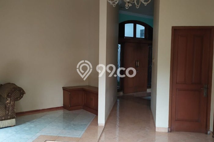 Ready to Use! Luxury House LT 270m2 Desain Modern di Pondok Kelapa Ready to Use! Luxury House LT 270m2 Desain Modern di Pondok Kelapa