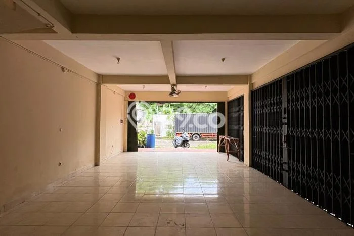 Ruko Disewa di Tangerang dengan LB 231m2 Area Komersial Ramai Ruko Disewa di Tangerang dengan LB 231m2 Area Komersial Ramai