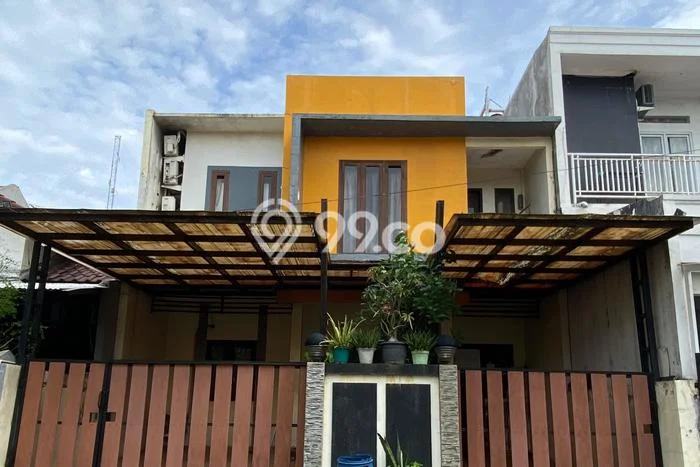 Rumah Luas Asri 5 KT Siap Pakai di Jababeka Bekasi Rumah Luas Asri 5 KT Siap Pakai di Jababeka Bekasi