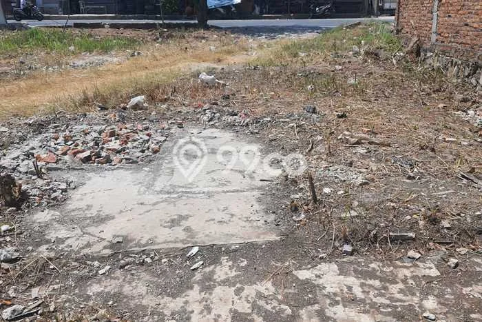 Tanah Disewakan Lokasi Bekasi Seluas 740m2 Strategis dan Aman Tanah Disewakan Lokasi Bekasi Seluas 740m2 Strategis dan Aman