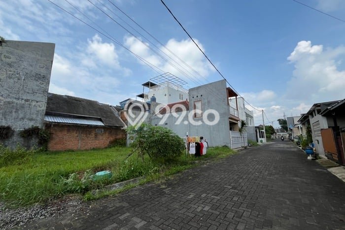 Rumah Modern LT 89m2m² Terawat di Kompleks Cluster Sukun, Malang Rumah Modern LT 89m2m² Terawat di Kompleks Cluster Sukun, Malang