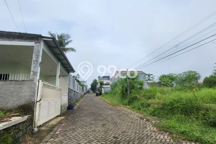 Tanah Dijual Area Strategis di Malang Kota Malang 140m2 Tanah Dijual Area Strategis di Malang Kota Malang 140m2