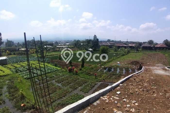 Vila Asri di , Area 84m2m², Dekat ke berbagai kebutuhan Vila Asri di , Area 84m2m², Dekat ke berbagai kebutuhan