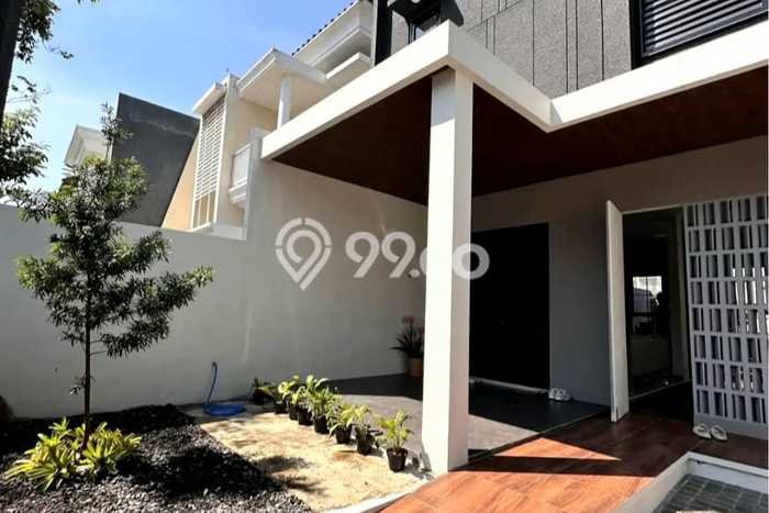 Rumah Mewah Dijual LT 200m2 di Pakis, Malang Rumah Mewah Dijual LT 200m2 di Pakis, Malang