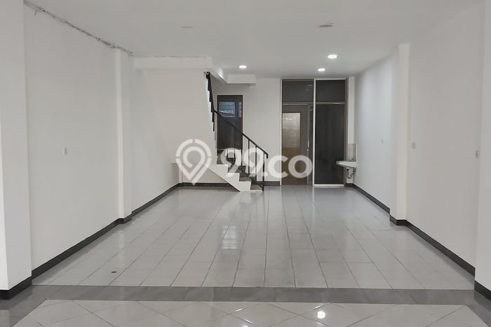 Unit Ruko Dijual di Jakarta Barat LT 105m2 & LB 200m2 Unit Ruko Dijual di Jakarta Barat LT 105m2 & LB 200m2