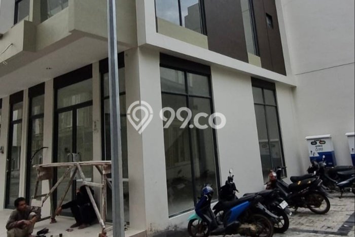 FOR RENT! Ruko di Gading Serpong Cocok untuk Bisnis 90m2 FOR RENT! Ruko di Gading Serpong Cocok untuk Bisnis 90m2