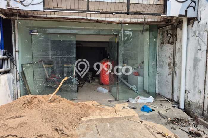 Ruko Dijual di Jakarta Pusat LT 68m2 & LB 270m2 Lokasi Terbaik! Ruko Dijual di Jakarta Pusat LT 68m2 & LB 270m2 Lokasi Terbaik!