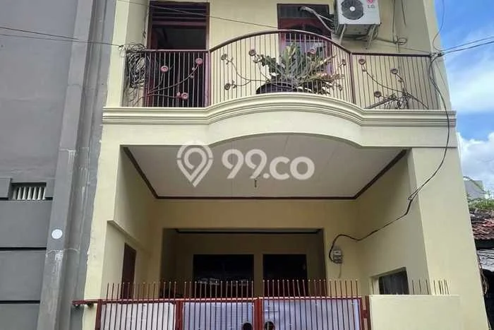 Hunian Nyaman Asri 3 KT Siap Huni di Kayu Putih Jakarta Timur Hunian Nyaman Asri 3 KT Siap Huni di Kayu Putih Jakarta Timur