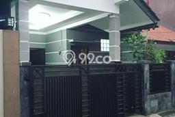 Rumah Modern 3 KT di Pondok Bambu Jakarta Timur Full Furnished Rumah Modern 3 KT di Pondok Bambu Jakarta Timur Full Furnished