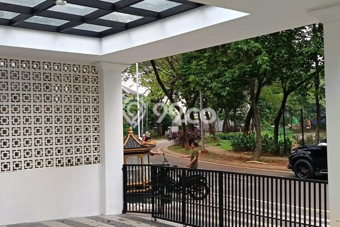 Hot Offer Hunian Mewah Ideal dan Luas di Jatisampurna, Bekasi Hot Offer Hunian Mewah Ideal dan Luas di Jatisampurna, Bekasi