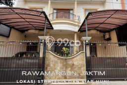 Jual Rumah Mewah Megah Dengan View Eksklusif di Rawamangun, Jakarta Timur Jual Rumah Mewah Megah Dengan View Eksklusif di Rawamangun, Jakarta Timur