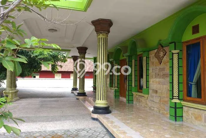 Rumah Asri 6 KT di Kadipaten, Majalengka - LT 924m² Rumah Asri 6 KT di Kadipaten, Majalengka - LT 924m²