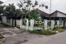 Dijual Cepat Rumah Bagus Siap Huni LB 100m2 di Pajang, Solo Dijual Cepat Rumah Bagus Siap Huni LB 100m2 di Pajang, Solo