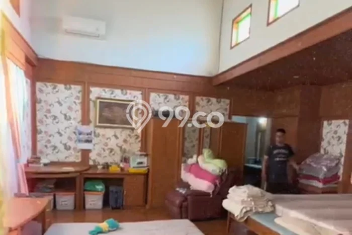 Siap Huni Hunian Elit 6 Kamar di Jebres Dekat ke Mana Saja Siap Huni Hunian Elit 6 Kamar di Jebres Dekat ke Mana Saja