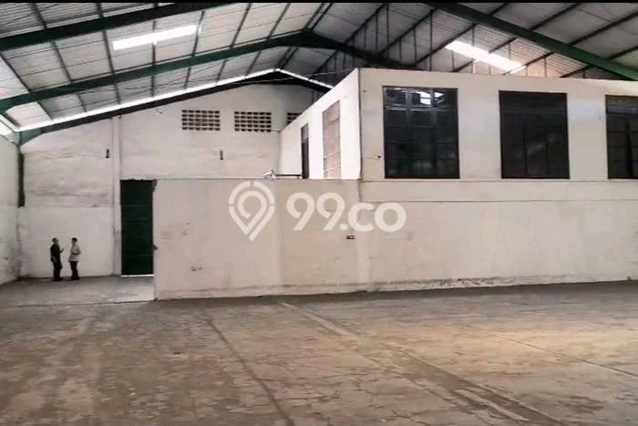 Untuk Dijual Gudang di Jaten Karanganyar LT 5000m2 / LB 3500m2 Untuk Dijual Gudang di Jaten Karanganyar LT 5000m2 / LB 3500m2
