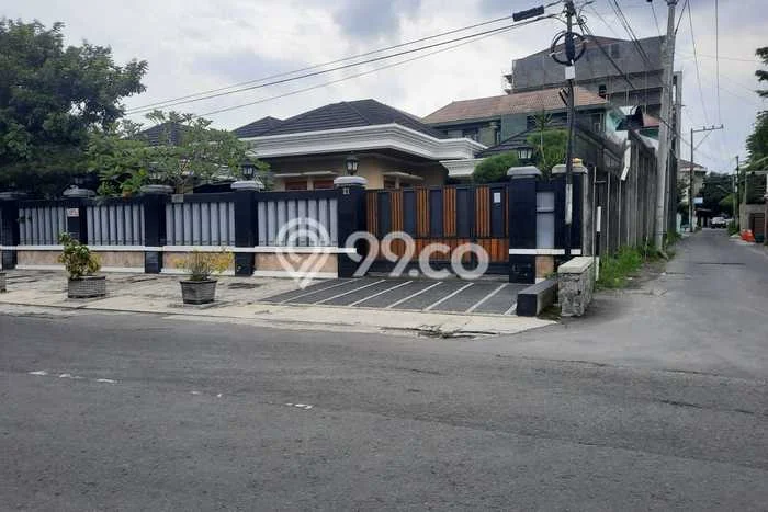 Sewa cepat rumah minimalis lokasi strategis 3 Kamar di Mangkubumen, Solo Sewa cepat rumah minimalis lokasi strategis 3 Kamar di Mangkubumen, Solo