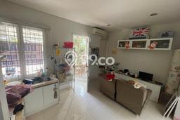 Rumah Strategis Modern Lb 70m2 di BSD, Tangerang Selatan Rumah Strategis Modern Lb 70m2 di BSD, Tangerang Selatan