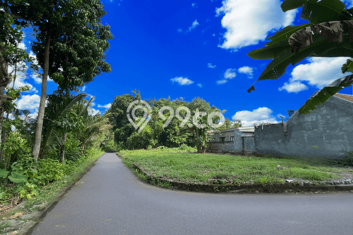 PROSPEKTIF! Tanah Kawasan Ngemplak, Luas 137m², Lokasi Strategis PROSPEKTIF! Tanah Kawasan Ngemplak, Luas 137m², Lokasi Strategis