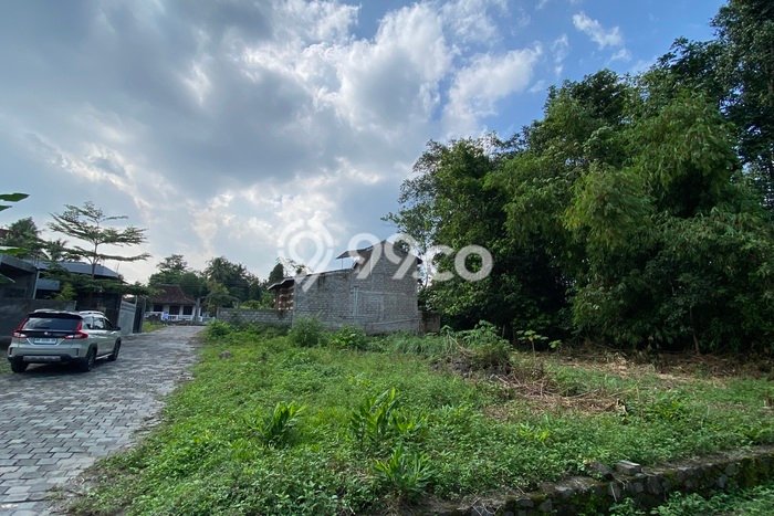 Tanah Kawasan Ngemplak, Luas 133m², Akses Jalan Raya, Area Prospektif Tanah Kawasan Ngemplak, Luas 133m², Akses Jalan Raya, Area Prospektif