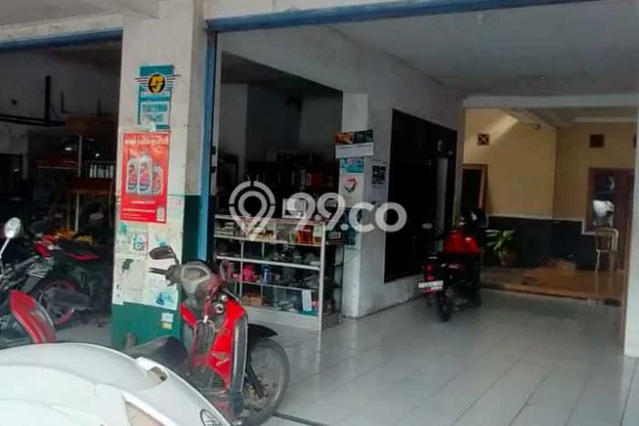 Ruko Dijual di Banyuwangi Banyuwangi dengan Luas Bangunan 210m2 Ruko Dijual di Banyuwangi Banyuwangi dengan Luas Bangunan 210m2