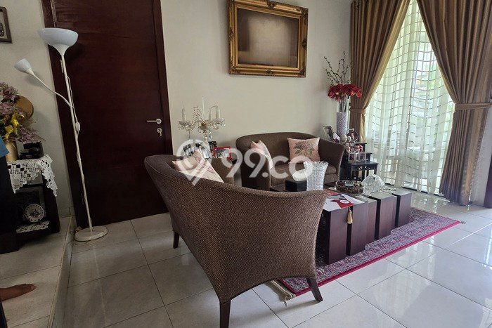 For Sale! Luxury House LT 300m2 Desain Elegan di BSD For Sale! Luxury House LT 300m2 Desain Elegan di BSD