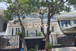 Rumah Luxury Modern Siap Huni di Pluit Jakarta Utara Rumah Luxury Modern Siap Huni di Pluit Jakarta Utara