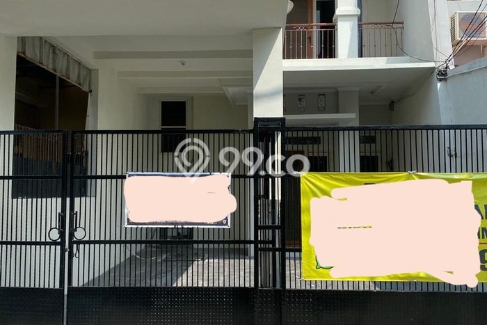 Rumah Elit Modern Siap Huni di Taman Cosmos Jakarta Barat Rumah Elit Modern Siap Huni di Taman Cosmos Jakarta Barat